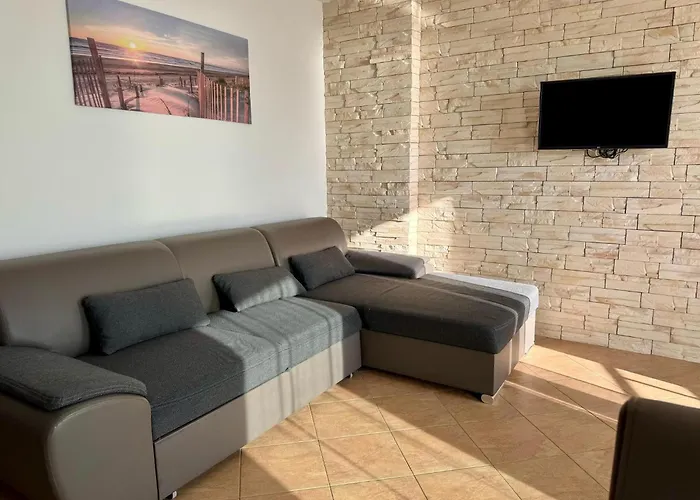 Franko Apartamento Povljana