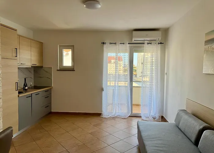 Franko Apartment *