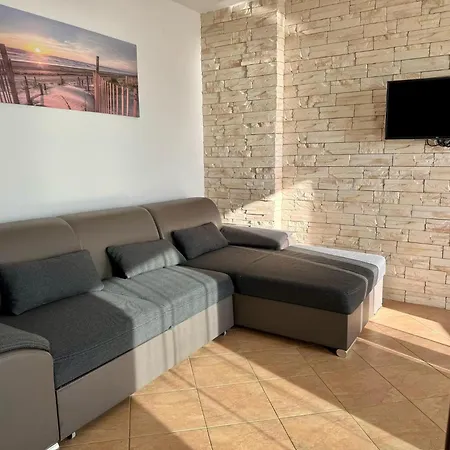 Franko Apartman Povljana