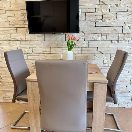Apartment Franko Povljana